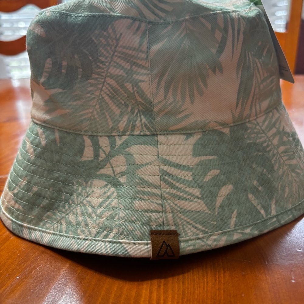 NWT Alpine Design Bucket Hat Mint Palm Leaf  Print